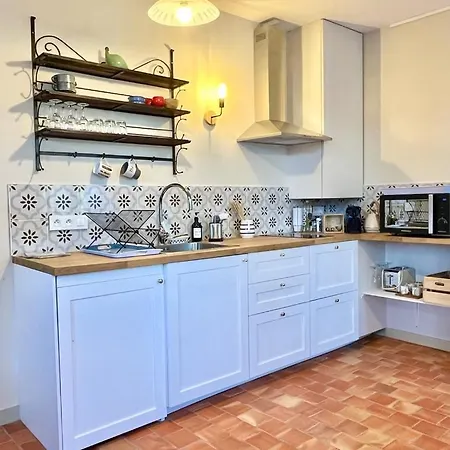 Pavillon D'entree Du Chateau Nyaraló *